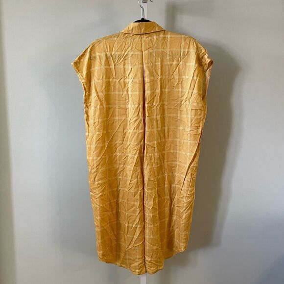 The Limited Yellow Button Down Tunic - Picture 4 of 4